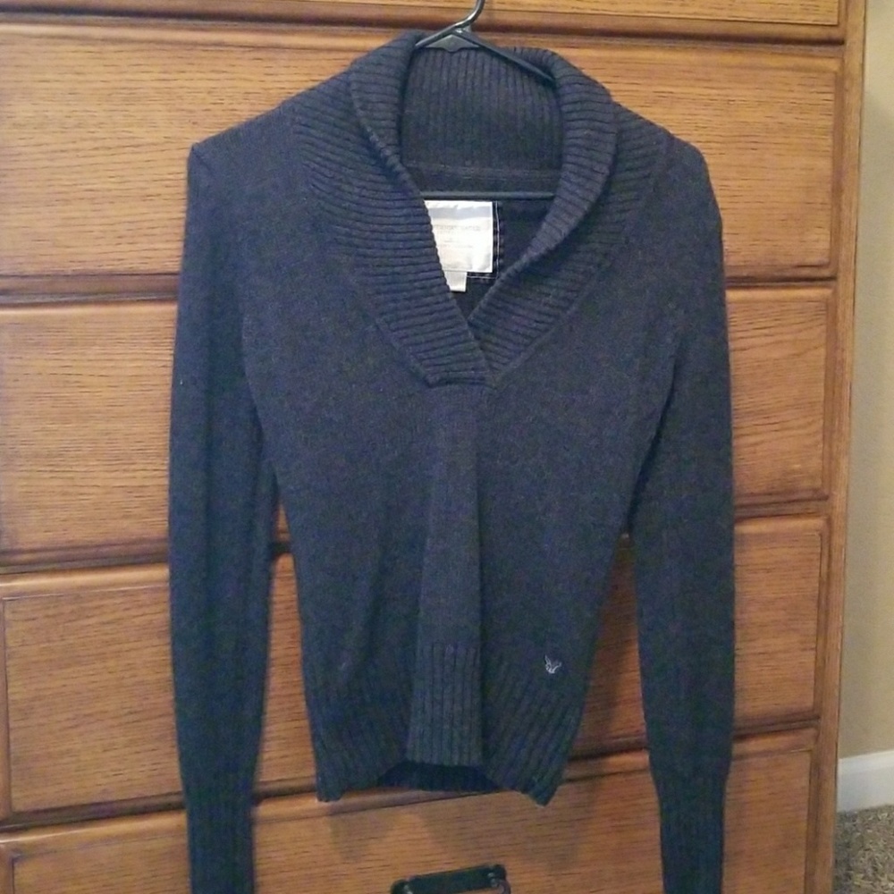 Grey sweater